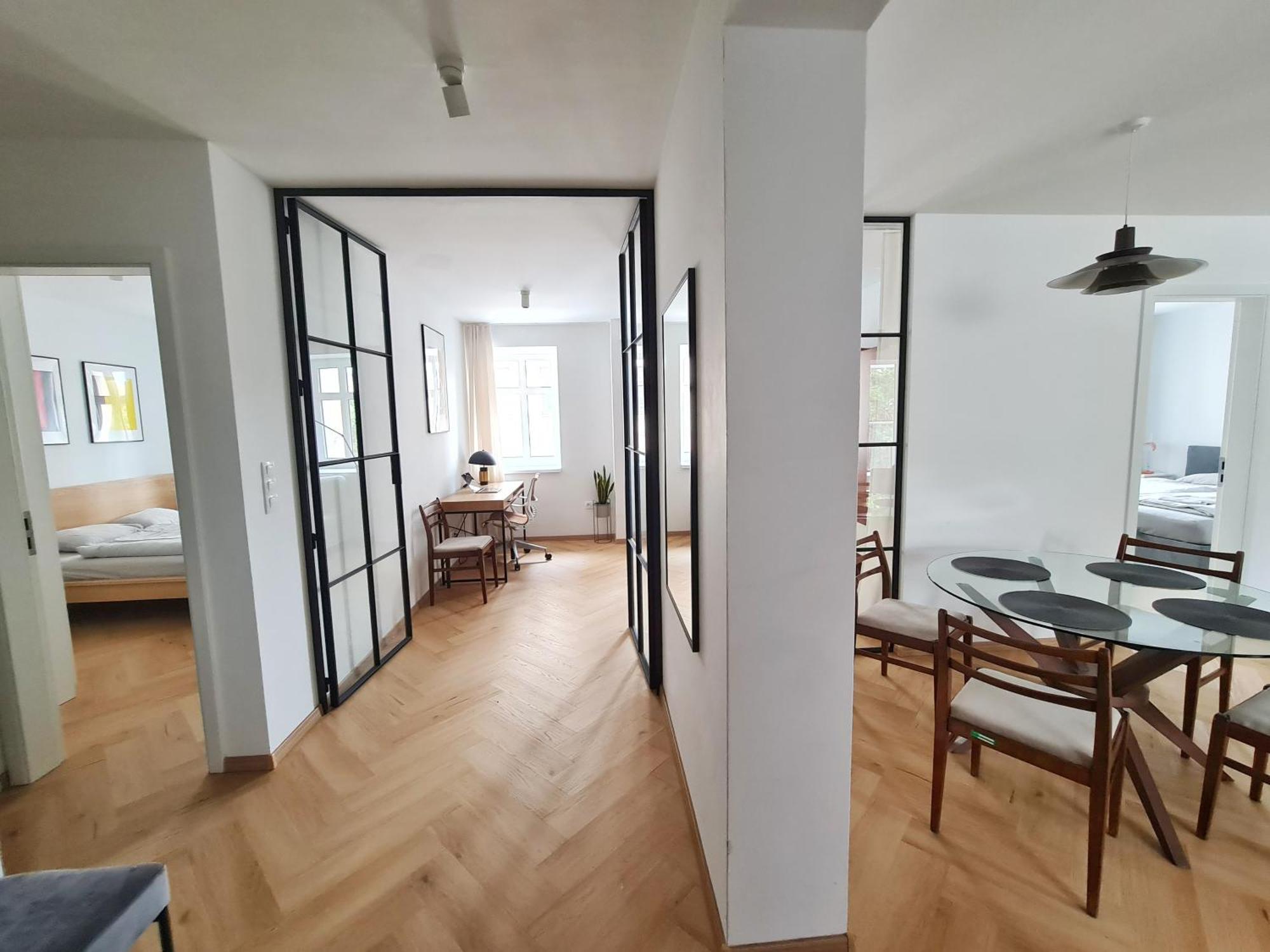 Beautiful New Apt In Old Town Near Train Station - Free Parking Bratislava Luaran gambar
