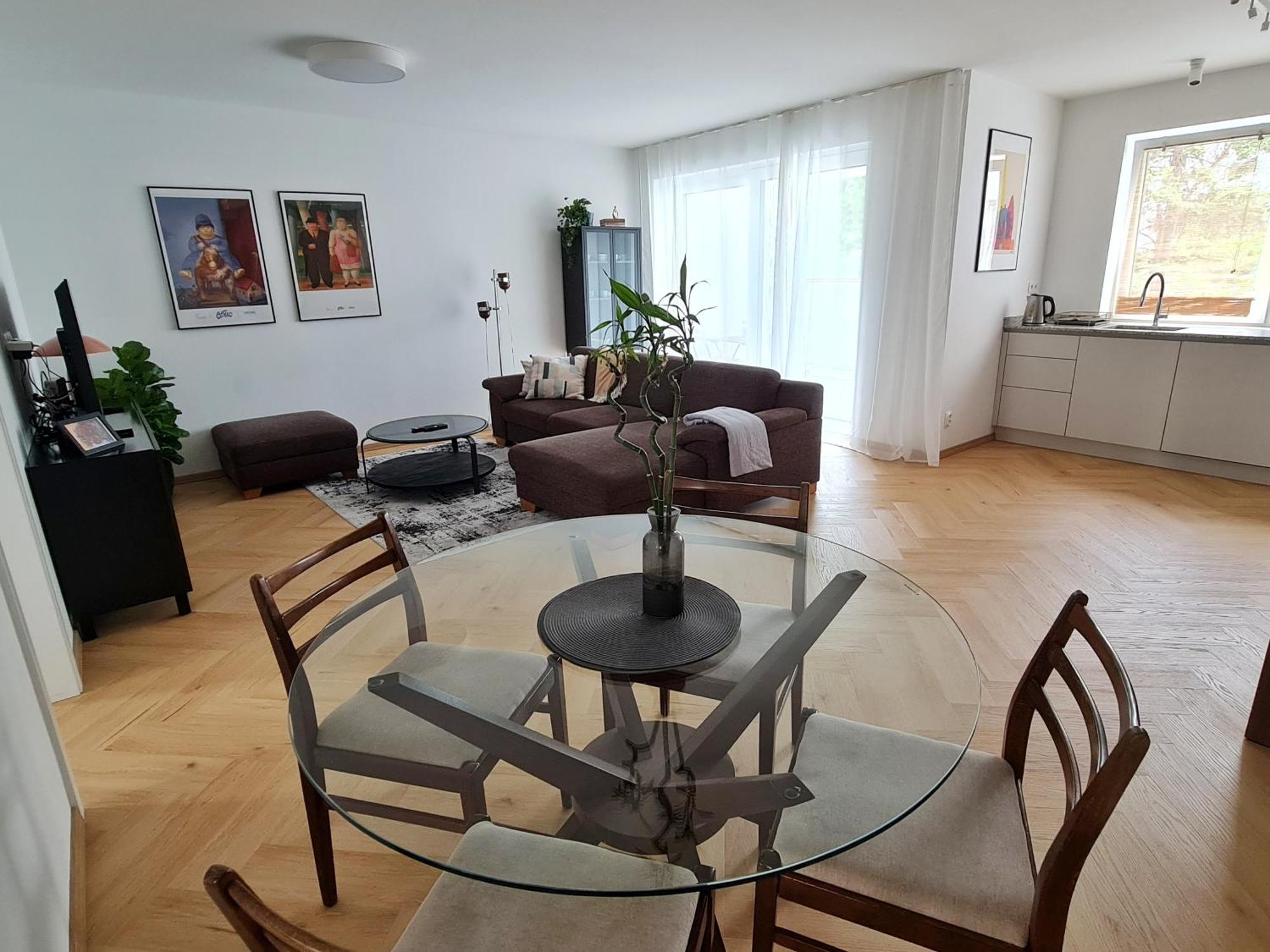 Beautiful New Apt In Old Town Near Train Station - Free Parking Bratislava Luaran gambar